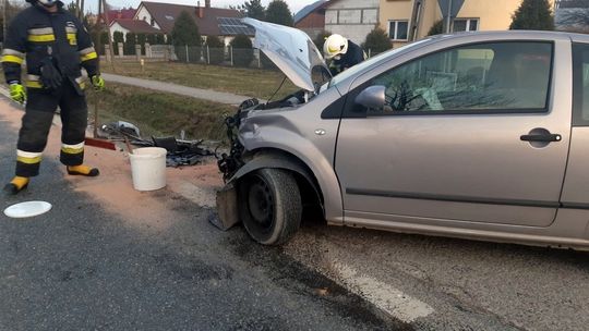 NADOLE: Zderzenie osobówki z ciężarówką