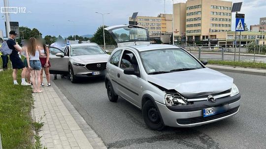 Najechanie na siebie pojazdów na Bieszczadzkiej