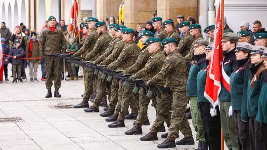 Narodowe Święto Niepodległości w Krośnie. Wspólne świętowanie i hołd dla Ojczyzny
