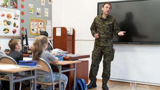 Nauczyciele w mundurach 3 PBOT. Łączą pracę w szkole ze służbą wojskową