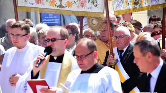 Nie będzie ogólnomiejskiej procesji Bożego Ciała w Krośnie. Każda parafia organizuje swoją