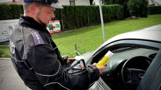 Nie wszyscy kierowcy byli trzeźwi w pomeczowy poranek. 51-latka "wydmuchała" 1,2 promila