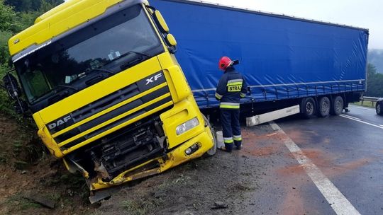 Niebezpiecznie na DK19. Kolejne zdarzenie z udziałem ciężarówki