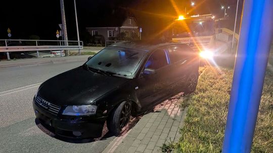 Nocny pościg za kierowcą Audi przez Dobieszyn i Krosno. W aucie dzieci