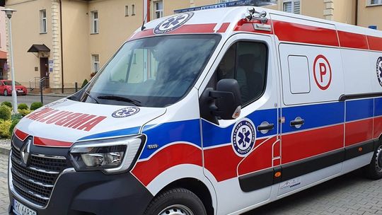 Nowa karetka w krośnieńskim pogotowiu. W zakupie pomogło Krosno Glass