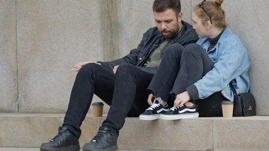 Nowe rytuały młodego pokolenia - co naprawdę jest popularne wśród dorosłych po 20. roku życia?