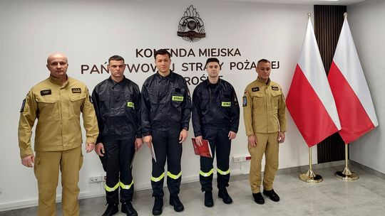 Nowi strażacy rozpoczęli służbę w krośnieńskiej komendzie PSP