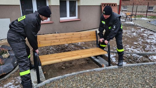 Nowoczesna i estetyczna przestrzeń przy Domu Ludowym w Łężanach