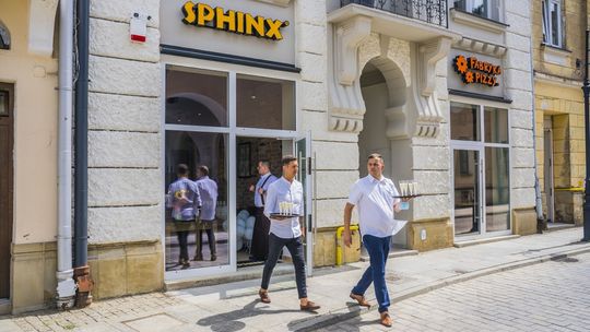 Nowy lokal na kulinarnej mapie Krosna. Na Rynku działa już restauracja Sphinx