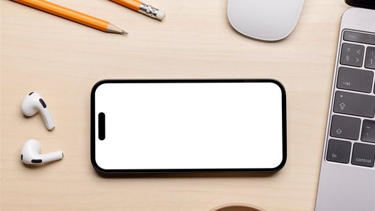 Nowy procesor i rekordowa ilość RAM – specyfikacja iPhone 18 przed rychłym pojawieniem się w sklepach