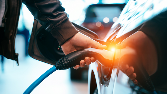 Nowy program dopłat do elektryków. Wiemy, ile można dostać