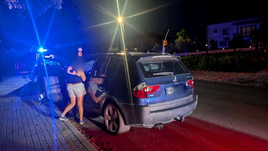 Obywatelskie ujęcie pijanego 52-latka w BMW w Targowiskach