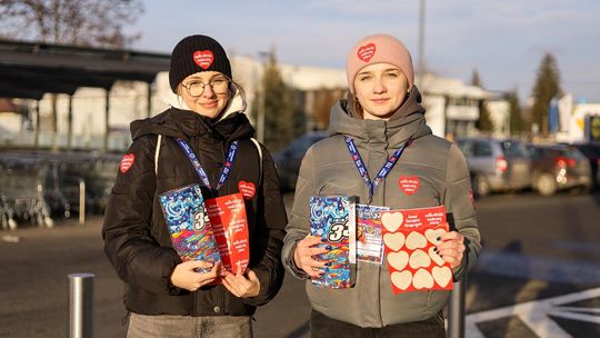 Od gadżetów po lot samolotem. Co wystawił krośnieński sztab WOŚP na aukcjach?