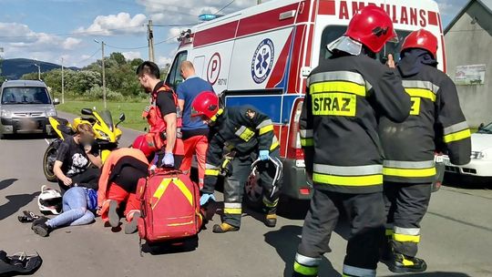 ODRZYKOŃ: Pasażerka motocykla ranna w wypadku na Sportowej