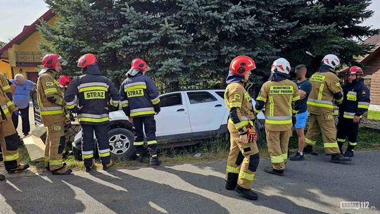 Odrzykoń. Samochodem uderzył w przepust