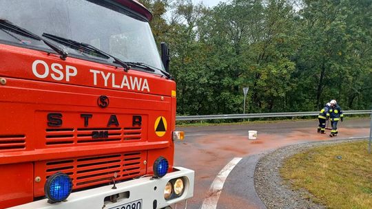 Oleista plama ciągnęła się przez powiaty krośnieński i sanocki