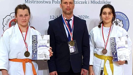 Oliwia Ziewalicz Mistrzynią Polski. Na podium Zofia Eibin. Sukces krośnieńskiego klubu judo