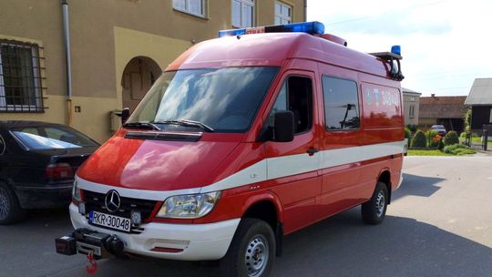 OSP Łączki Jagiellońskie: Mercedes Sprinter zastąpił Mercedesa L408. Strażacy z nowym sprzętem