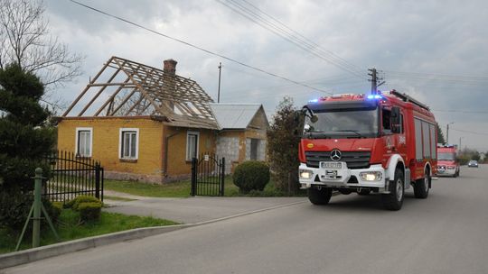 OSP Pustyny: Pożar wewnętrzny - ćwiczenia JOTu