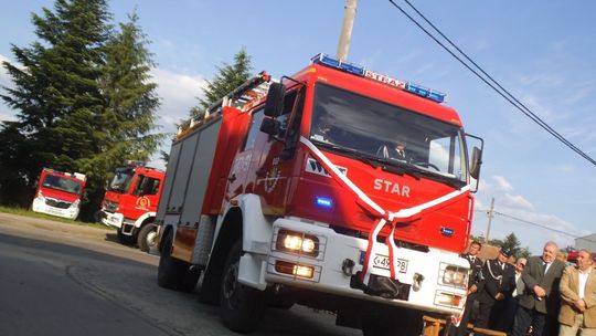 OSP Suchodół: Oficjalne przekazanie wozu bojowego STAR