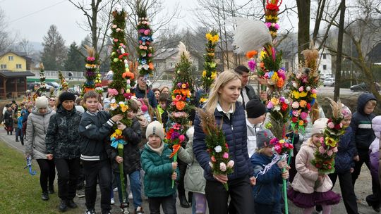 Parada Palm Wielkanocnych w Króliku Polskim