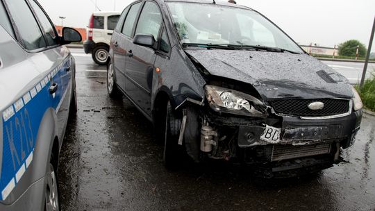 Pechowa środa. Dwie kolizje przy OBI
