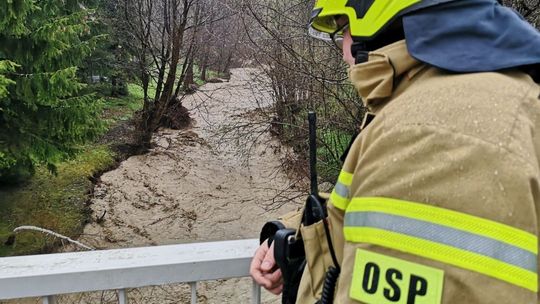 Pierwsze ustalenia prokuratury w sprawie śmierci 67-latka, który wpadł do rzeki