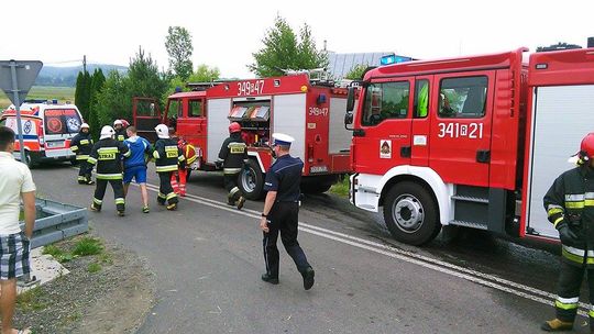 Pierwszy dzień wakacji: Dwa dachowania nietrzeźwych kierowców