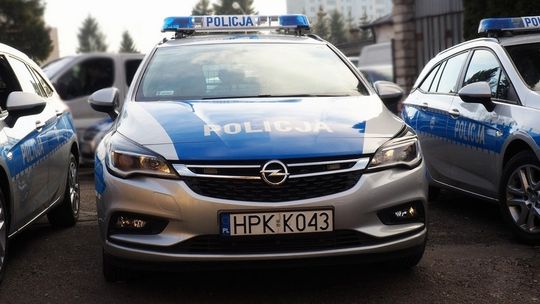 Pijany kierowca wjechał w budynek sklepu. Zatrzymał go policjant po służbie