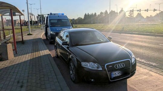 Pijany kierowca Audi zatrzymany przy VIVO