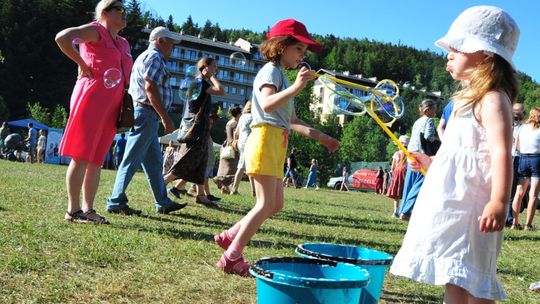 Piknik Rodzinny w Rymanowie-Zdroju. Tegoroczna edycja poświęcona była Ignacemu Łukasiewiczowi