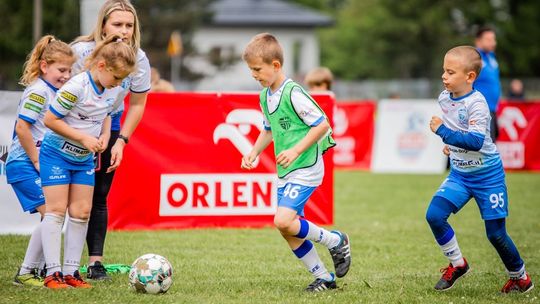 Piłkarskie święto w Rogach! Dzieciaki zagrały w festiwalu „ORLEN Beniaminek Soccer Schools Liga”!