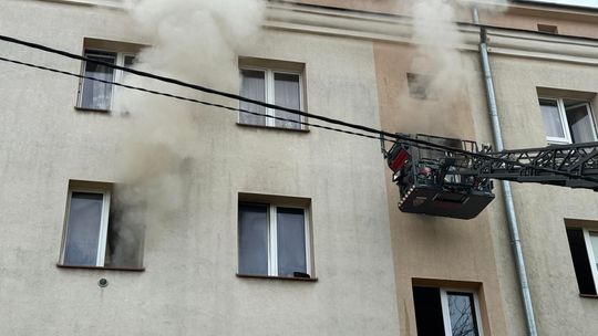 Pożar mieszkania przy Kolejowej w Krośnie [AKTUALIZACJA]