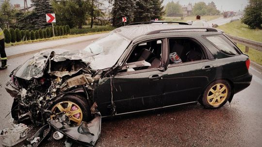 ? PILNE. Wypadek z udziałem kampera i subaru w Woli Komborskiej