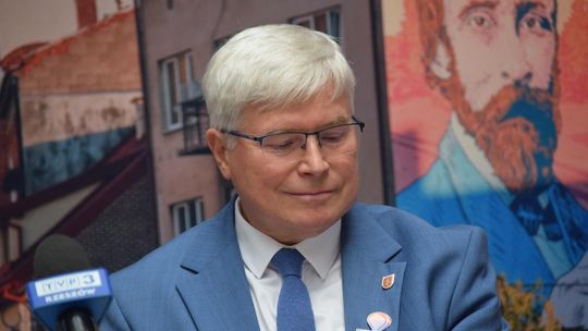 Piotr Przytocki bez wotum zaufania i absolutorium. Po raz pierwszy w historii