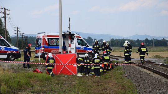 Po tragedii w Szebniach. Zbliżając się do przejazdu kolejowego...