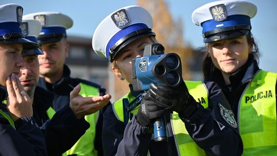 Podkarpaccy policjanci doskonalili umiejętności w obsłudze ręcznych mierników prędkości