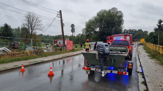 Podkarpacie. 32-letni mężczyzna wpadł do rzeki