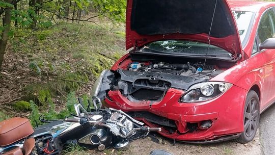 Podkarpacie. Nie żyje motocyklista po zderzeniu z samochodem