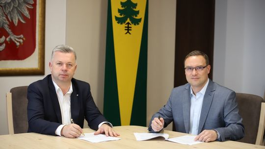 Podpisano umowę na modernizację 26 dróg na terenie Gminy Jedlicze