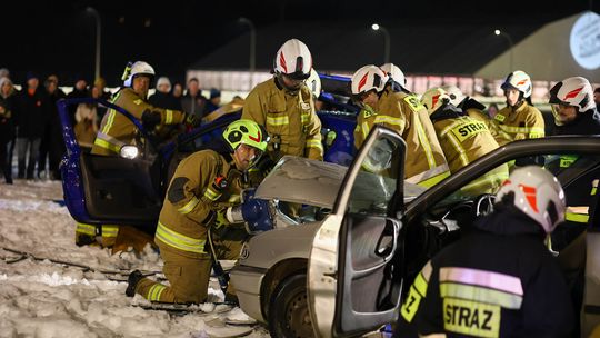 Pokaz służb ratowniczych podczas 34. Finału WOŚP w Krośnie