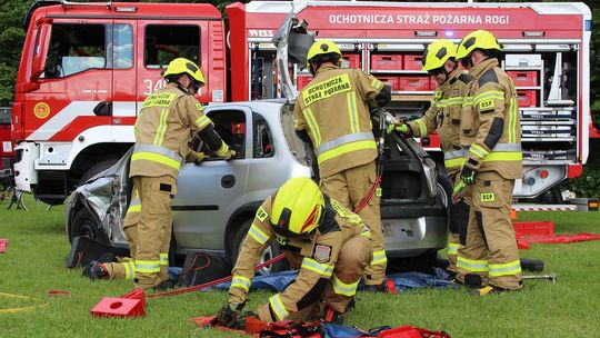 Pokazy strażackie na Pikniku Rodzinnym w Lubatówce