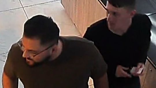 Policja szuka mężczyzn po oszustwie „na wypadek”