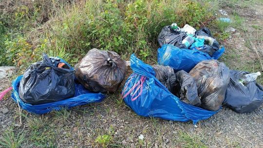 Policja ustaliła sprawcę nielegalnego składowania odpadów w Komborni