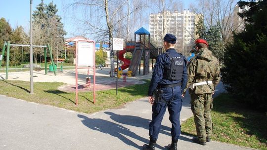 Policja, Żandarmeria Wojskowa i Straż Miejska sprawdzają przestrzeganie nowych przepisów