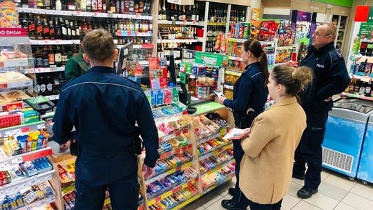 Policjanci kontrolowali sklepy z alkoholem