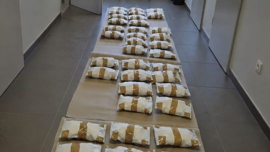 Policjanci przejęli 40 kg mefedronu wartego 2 mln zł! Mógł trafić do tysięcy odbiorców