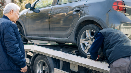 Policjanci rekwirują coraz więcej aut pijanym kierowcom Policjanci rekwirują coraz więcej aut pijanym kierowcom