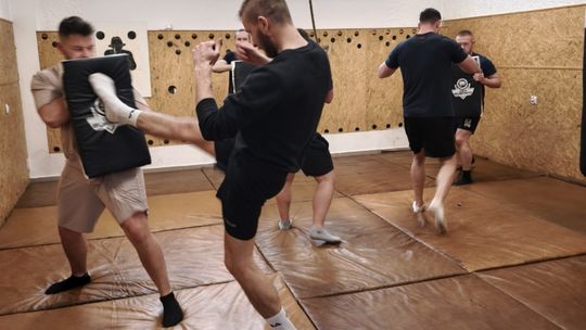 Policjanci szkolili się z zakresu reagowania na niestandardowe, agresywne zachowania