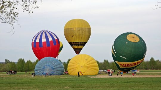 Popołudniowe loty balonów [ZDJĘCIA]